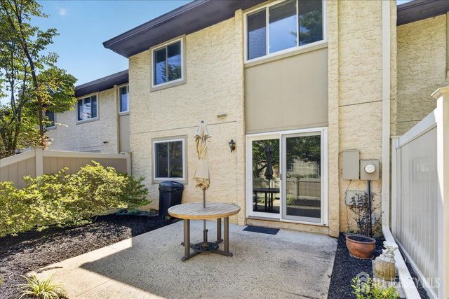 61 Tennyson Drive, Plainsboro, NJ 08536