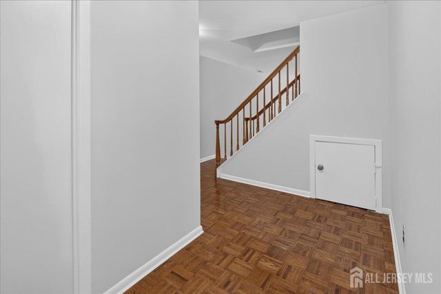 61 Tennyson Drive, Plainsboro, NJ 08536