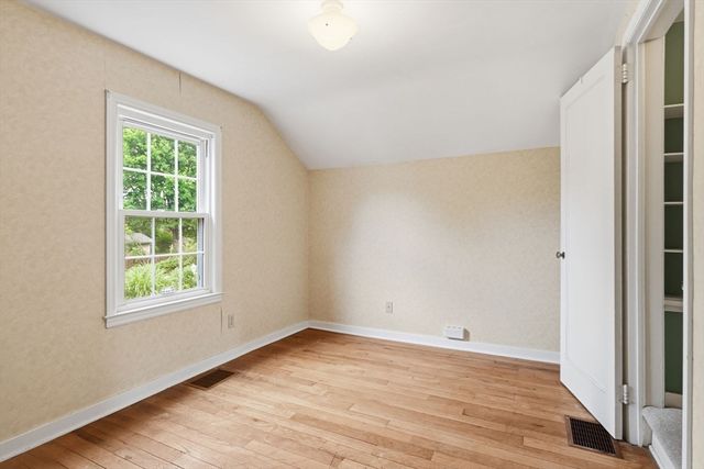 47 Fenway Dr, Springfield, MA 01119