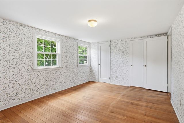 47 Fenway Dr, Springfield, MA 01119