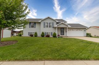 2137 OLDE COUNTRY CIRCLE, Kaukauna, WI 54130
