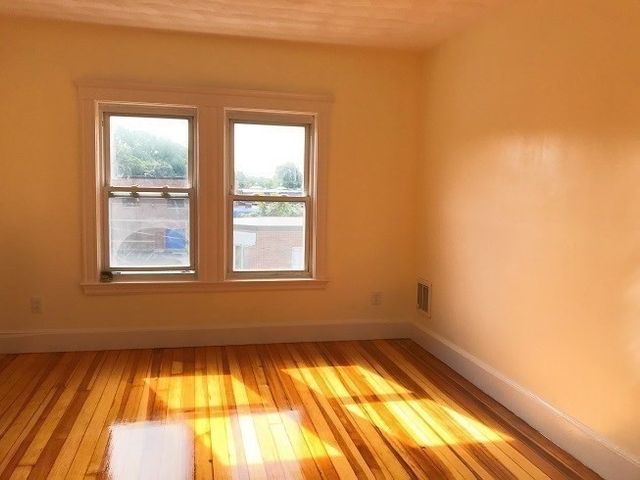 1020 Fellsway 1020, Medford, MA 02155