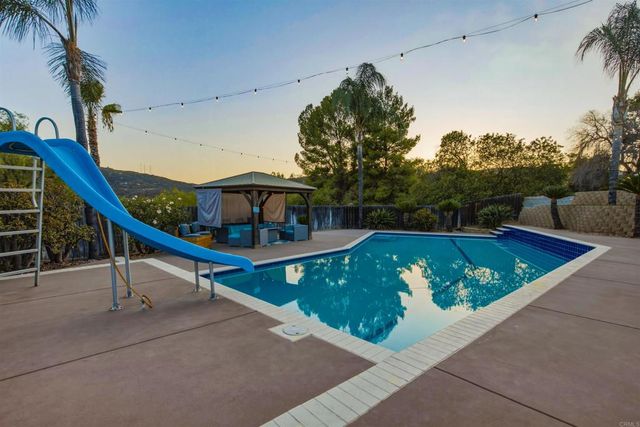 11151 Oak Creek Drive, Lakeside, CA 92040