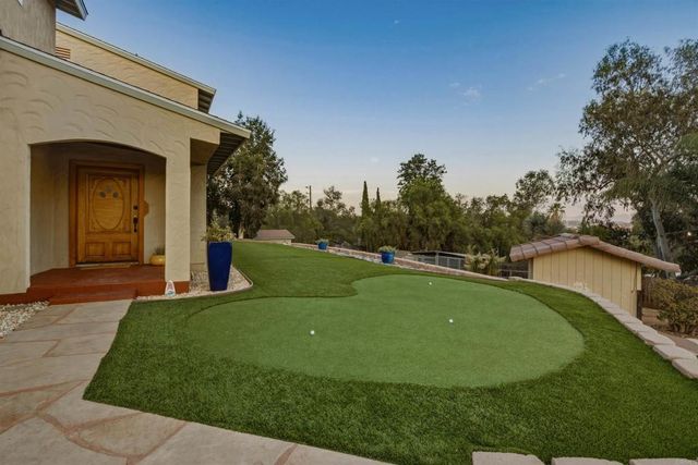 11151 Oak Creek Drive, Lakeside, CA 92040