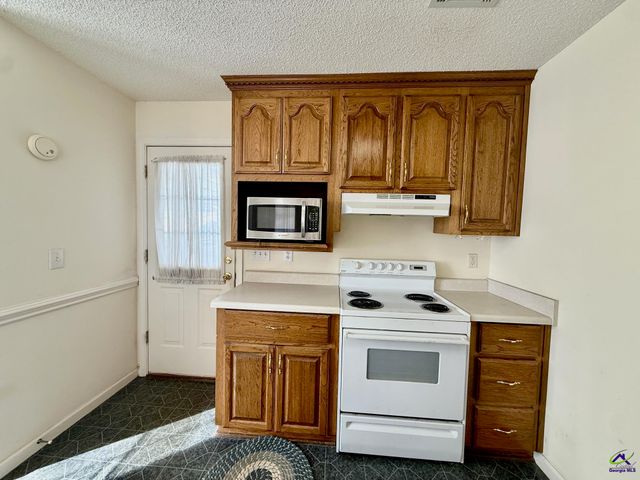 125 Eastwick Drive, Kathleen, GA 31047