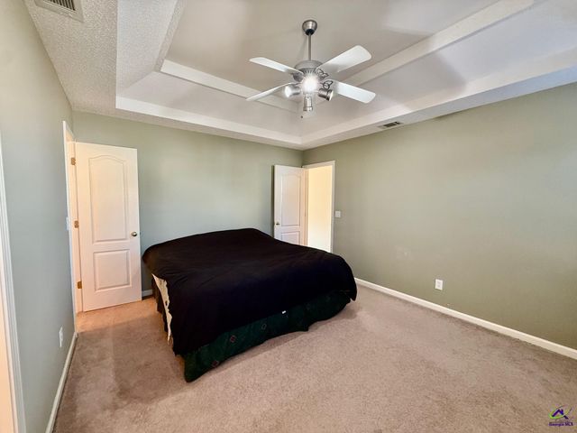 125 Eastwick Drive, Kathleen, GA 31047