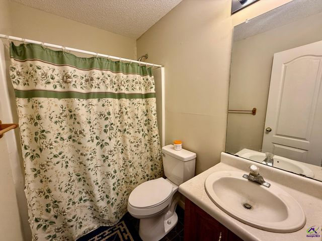 125 Eastwick Drive, Kathleen, GA 31047