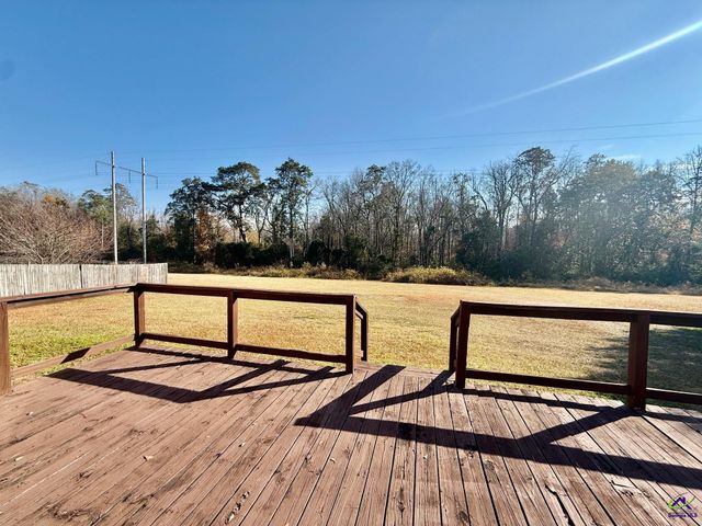 125 Eastwick Drive, Kathleen, GA 31047