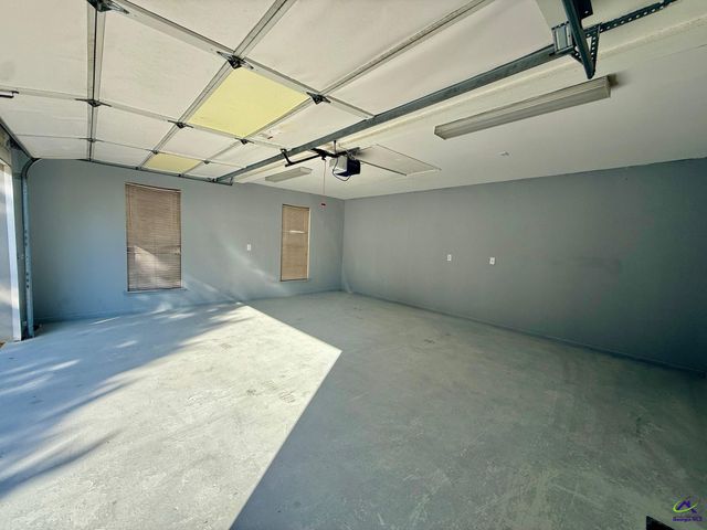 125 Eastwick Drive, Kathleen, GA 31047