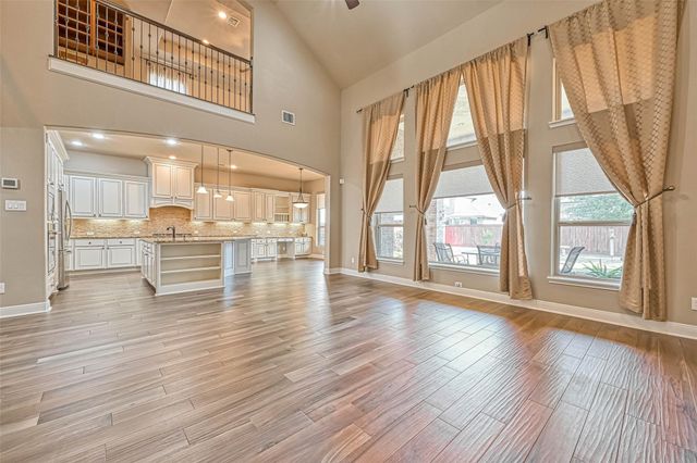 10406 Southern Hawker, Conroe, TX 77385