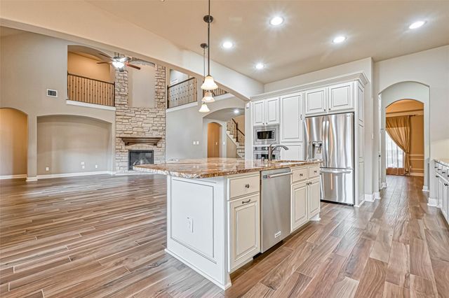 10406 Southern Hawker, Conroe, TX 77385