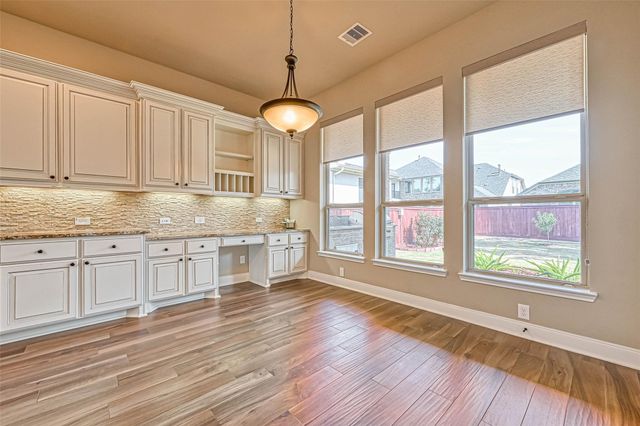 10406 Southern Hawker, Conroe, TX 77385