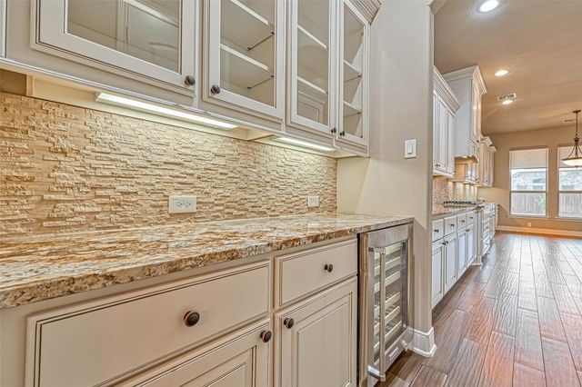 10406 Southern Hawker, Conroe, TX 77385