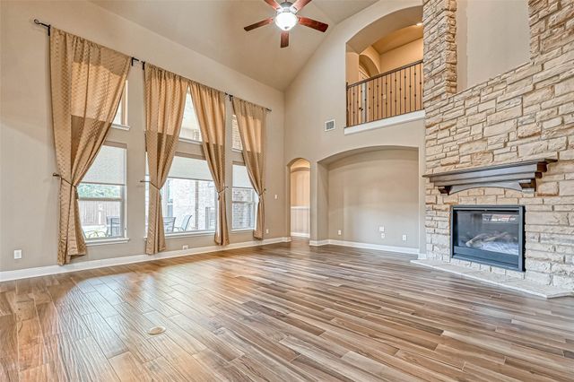 10406 Southern Hawker, Conroe, TX 77385
