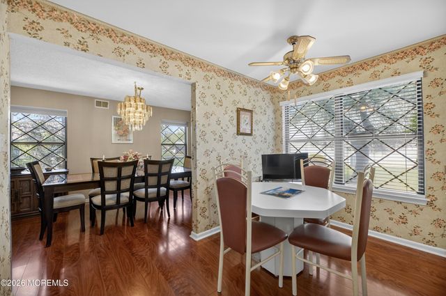 25 Hansom Lane, Marlboro, NJ 07746