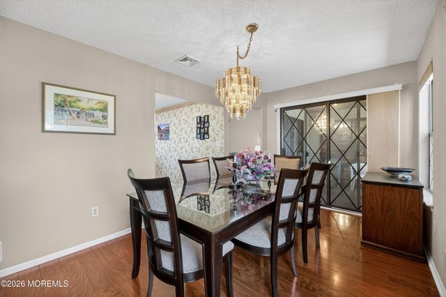 25 Hansom Lane, Marlboro, NJ 07746