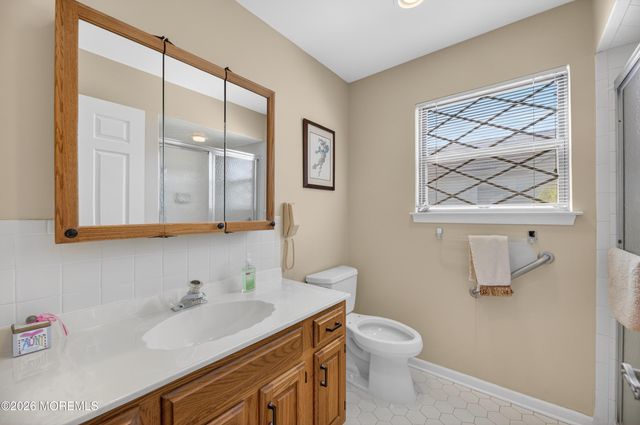 25 Hansom Lane, Marlboro, NJ 07746
