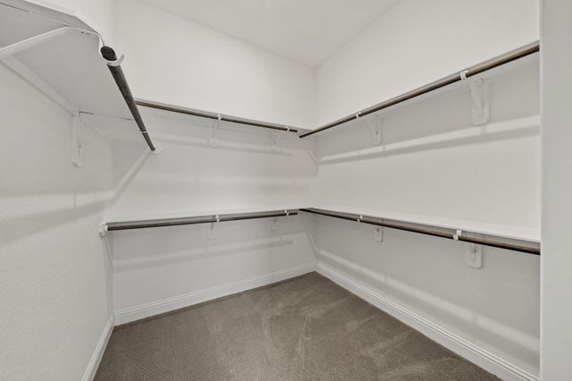 18935 Wild Thornberry Drive, Tomball, TX 77377