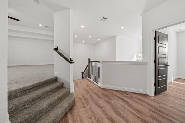 18935 Wild Thornberry Drive, Tomball, TX 77377