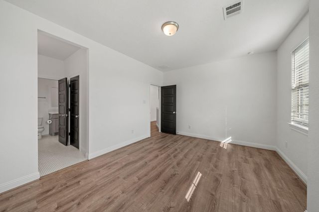 18935 Wild Thornberry Drive, Tomball, TX 77377