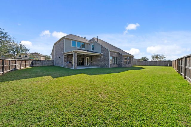 18935 Wild Thornberry Drive, Tomball, TX 77377