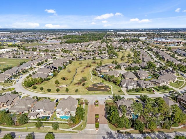 18935 Wild Thornberry Drive, Tomball, TX 77377