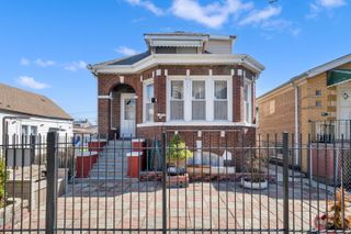 5235 S SAWYER Avenue, Chicago, IL 60632