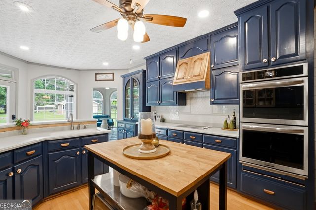 155 Youngs Circle, Fayetteville, GA 30215
