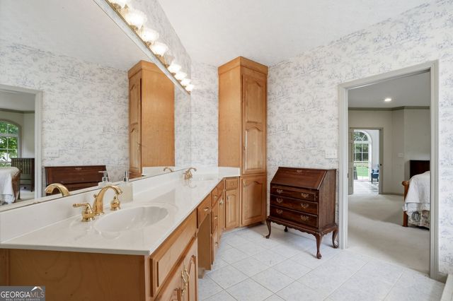 155 Youngs Circle, Fayetteville, GA 30215