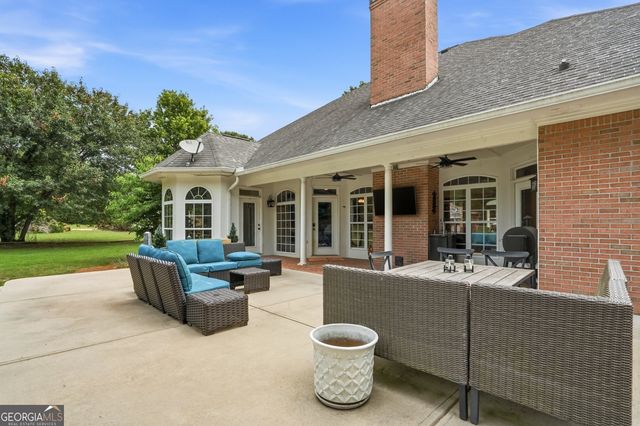 155 Youngs Circle, Fayetteville, GA 30215