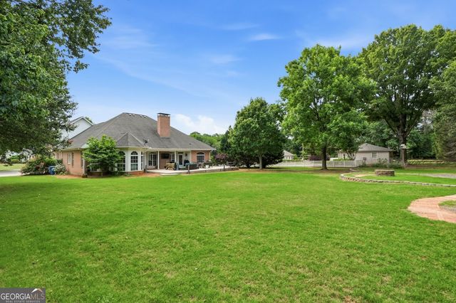 155 Youngs Circle, Fayetteville, GA 30215