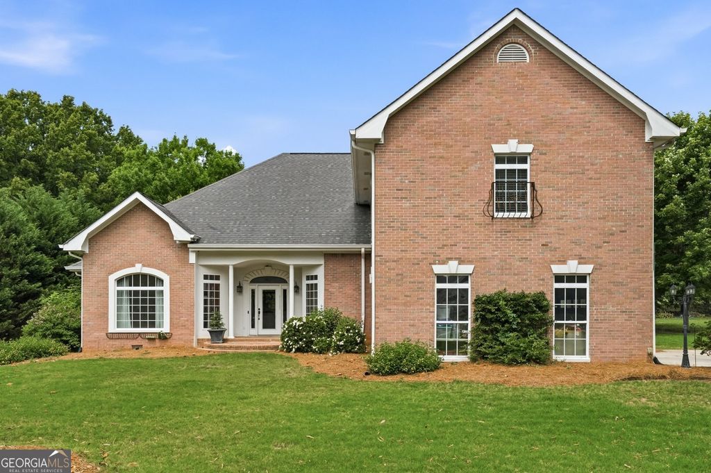 155 Youngs Circle, Fayetteville, GA 30215