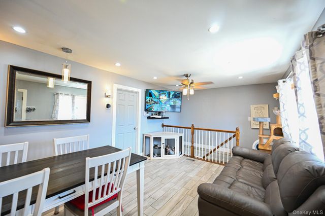 13 E Walnut Street, Central Islip, NY 11722