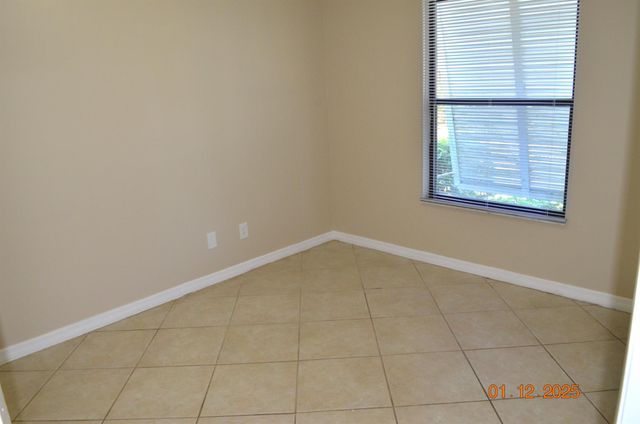 1122 Breezy Way 2c, Sebastian, FL 32958