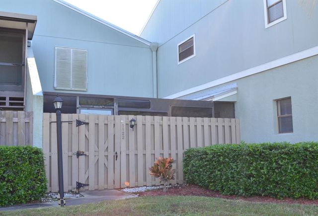 1122 Breezy Way 2c, Sebastian, FL 32958