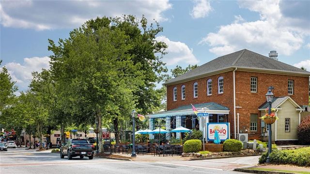 317 Crestview Circle, Roswell, GA 30075