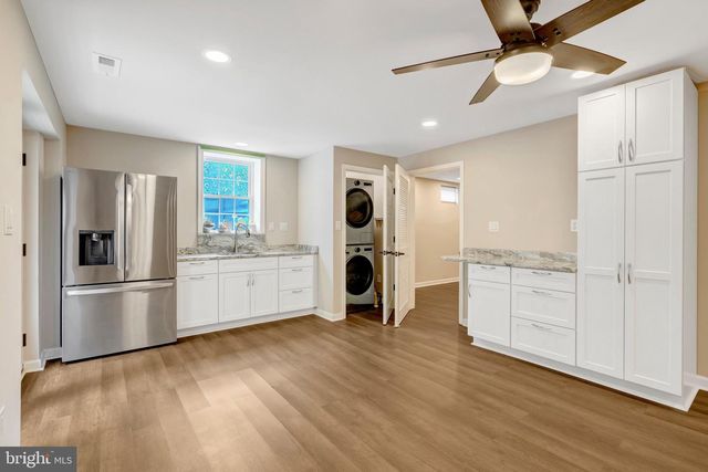 3 PLANTERS PL, Stafford, VA 22554