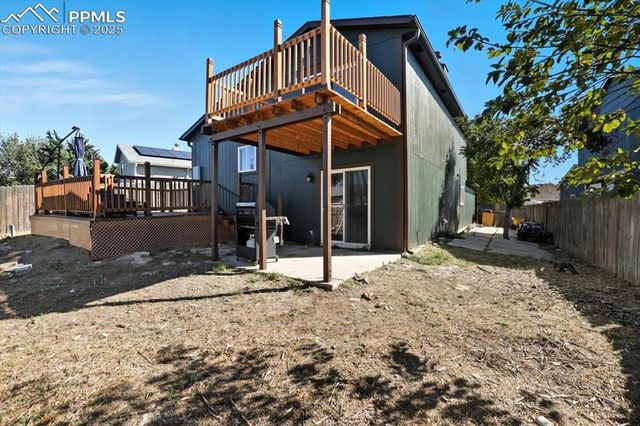 995 Square Dance Lane, Fountain, CO 80817