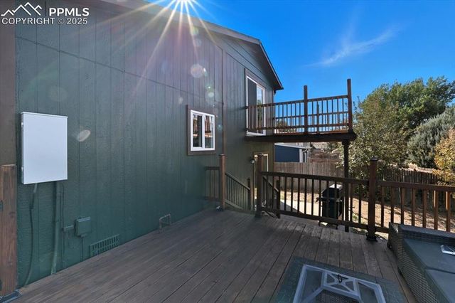 995 Square Dance Lane, Fountain, CO 80817