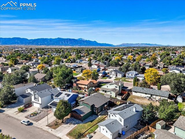 995 Square Dance Lane, Fountain, CO 80817
