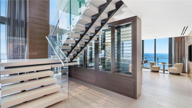 19575 Collins Avenue PH43, Sunny Isles Beach, FL 33160