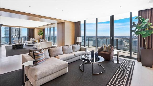 19575 Collins Avenue PH43, Sunny Isles Beach, FL 33160