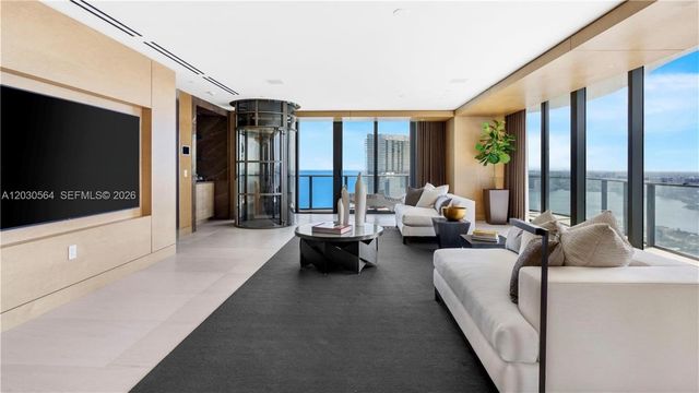 19575 Collins Avenue PH43, Sunny Isles Beach, FL 33160