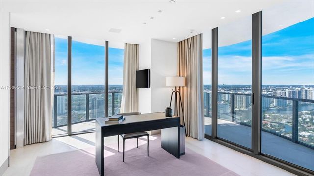 19575 Collins Avenue PH43, Sunny Isles Beach, FL 33160
