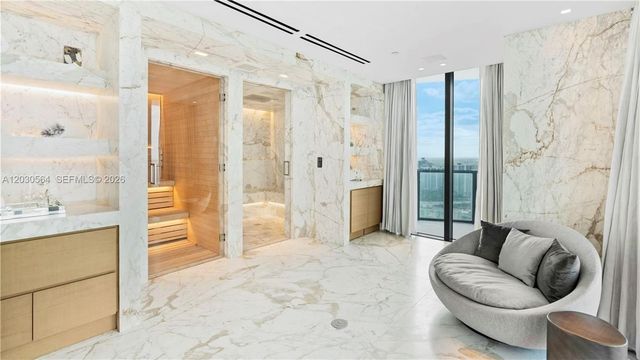 19575 Collins Avenue PH43, Sunny Isles Beach, FL 33160