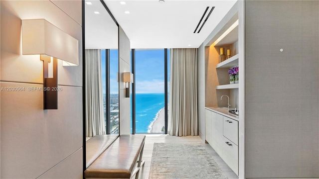 19575 Collins Avenue PH43, Sunny Isles Beach, FL 33160