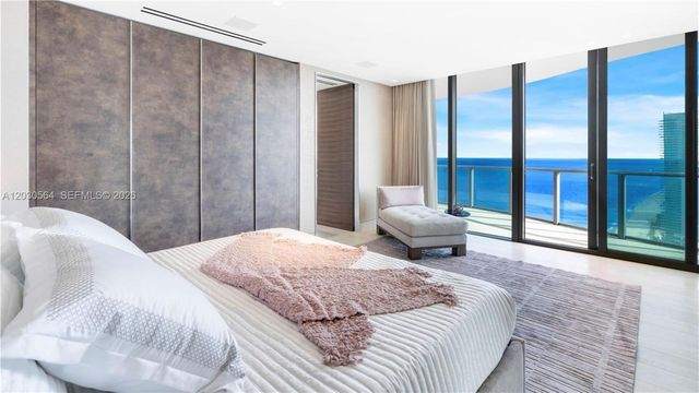 19575 Collins Avenue PH43, Sunny Isles Beach, FL 33160
