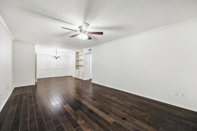 353 N Post Oak Lane 627, Houston, TX 77024