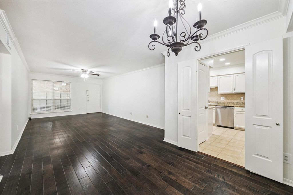 353 N Post Oak Lane 627, Houston, TX 77024