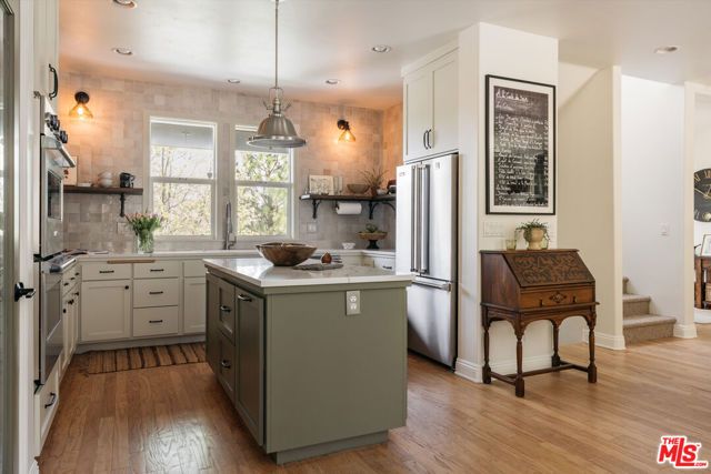 958 Lucerne Lane, Lake Arrowhead, CA 92352